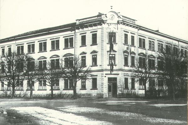 pisino-liceo0633D2F0-9451-5C13-2722-77EC02562B14.jpg