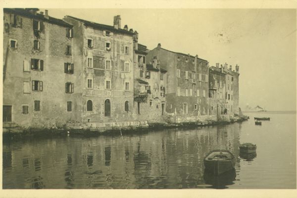 rovigno-case-sul-mare-1914B0ADB838-EEC2-7A99-E949-2931DD836EEB.jpg