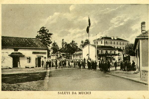 mucici-saluti-19443EDCA901-40E1-616B-CD57-10F0CFA25367.jpg